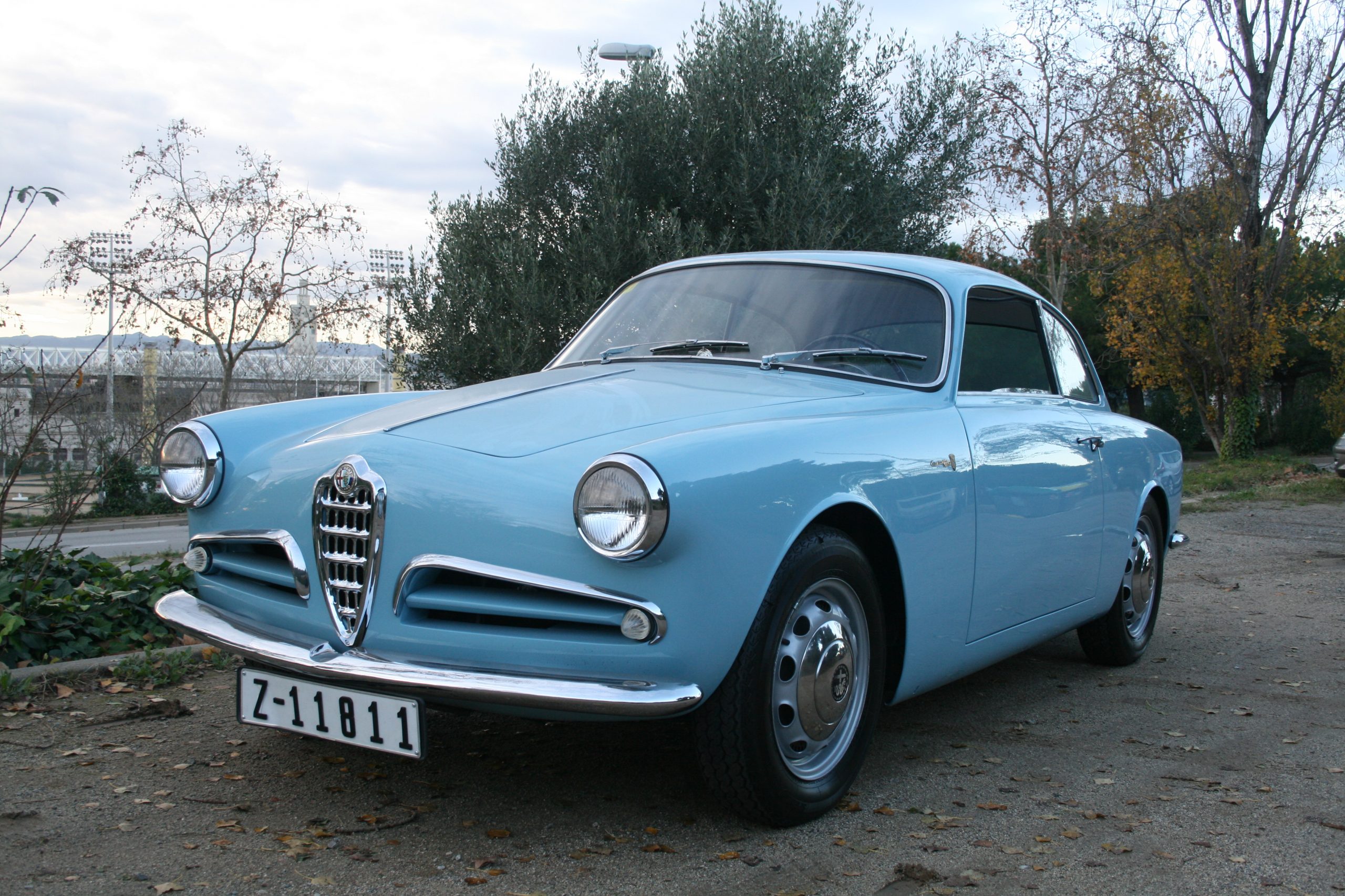 alfa-romeo-giulietta-01 Alfa Romeo Giulietta, en Palau Cars ofrecemos servicios de restauración de vehículos de colección.